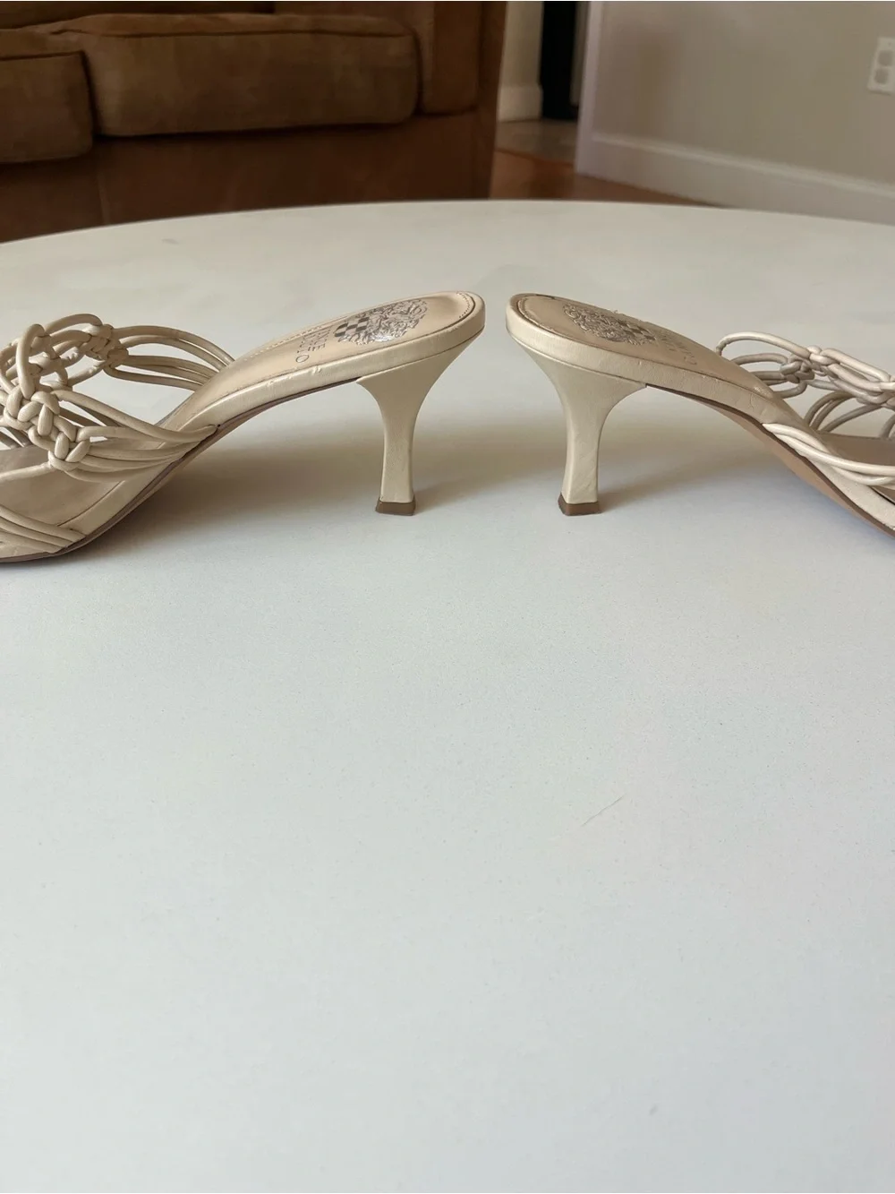 VINCE CAMUTO Nude Leather Braided Sandal Heels, Size 9 - Picture 3 of 4